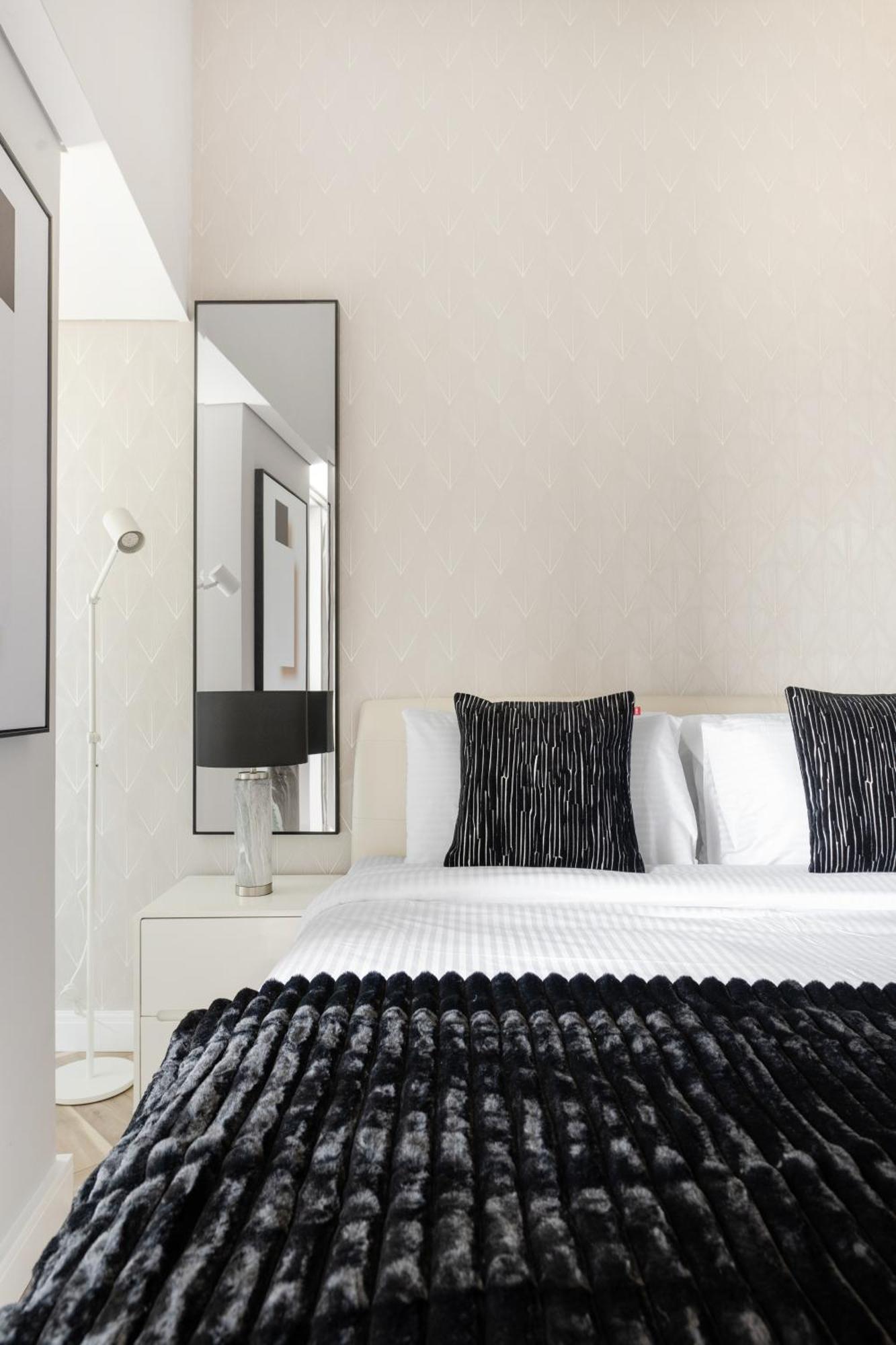 Luxury Iconic Cayan Tower - Free 5 Star Access! Appartement Dubai