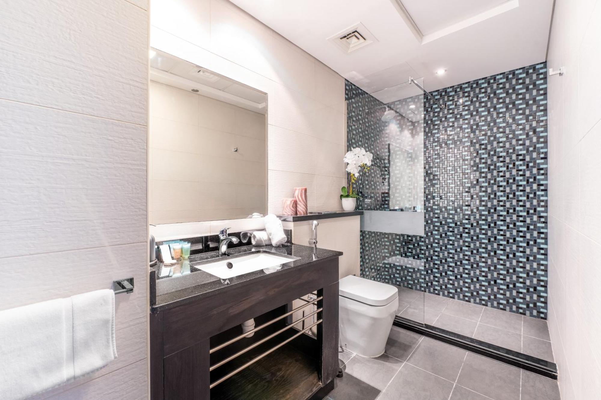 Luxury Iconic Cayan Tower - Free 5 Star Access! Appartement Dubai